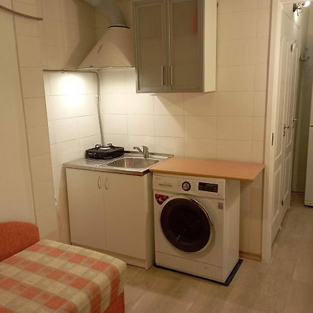 A Comfortable 18M Room With Balcony Tallinn Buitenkant foto