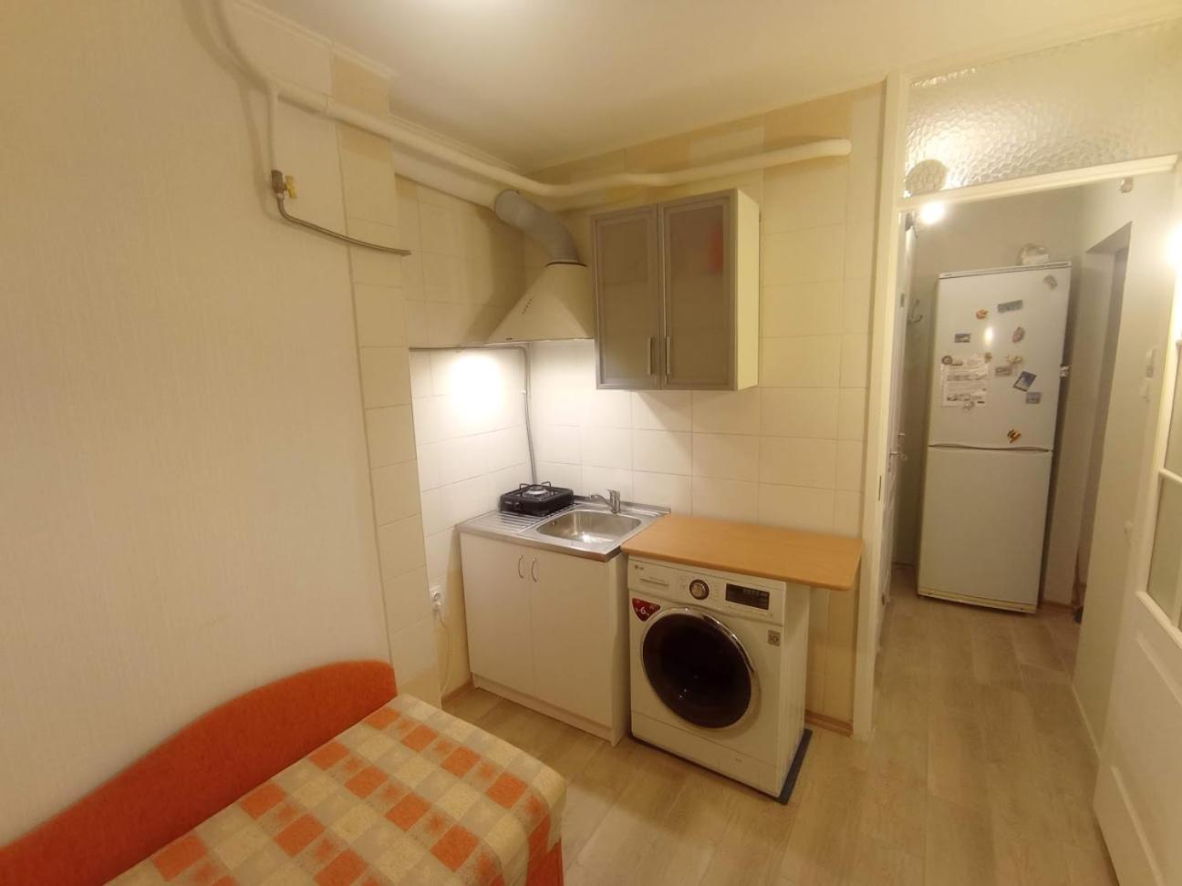 A Comfortable 18M Room With Balcony Tallinn Buitenkant foto